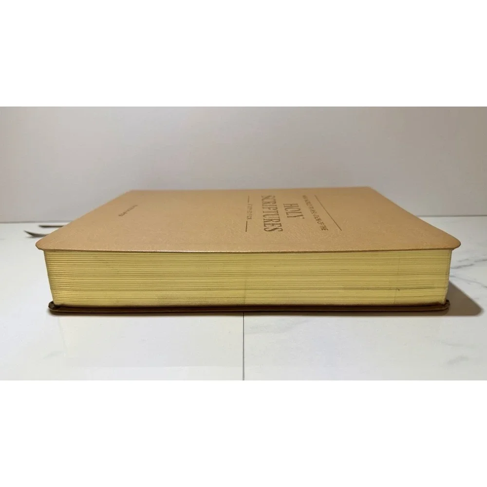 New World Translation of the Holy Scriptures Study Edition (Matthew-Acts)